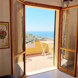 Appartamento Panoramico Con Terrazzo, Capoliveri (Isola d'Elba)